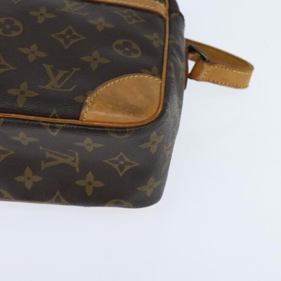 Authentic LOUIS VUITTON Monogram Trocadero 30 Shoulder Bag M51272 LV - Picture 7 of 16